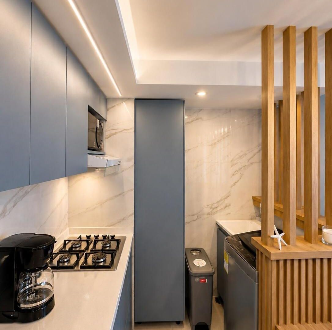 Mediterranean Coastal Suite, Sea View & Pool Apartamento