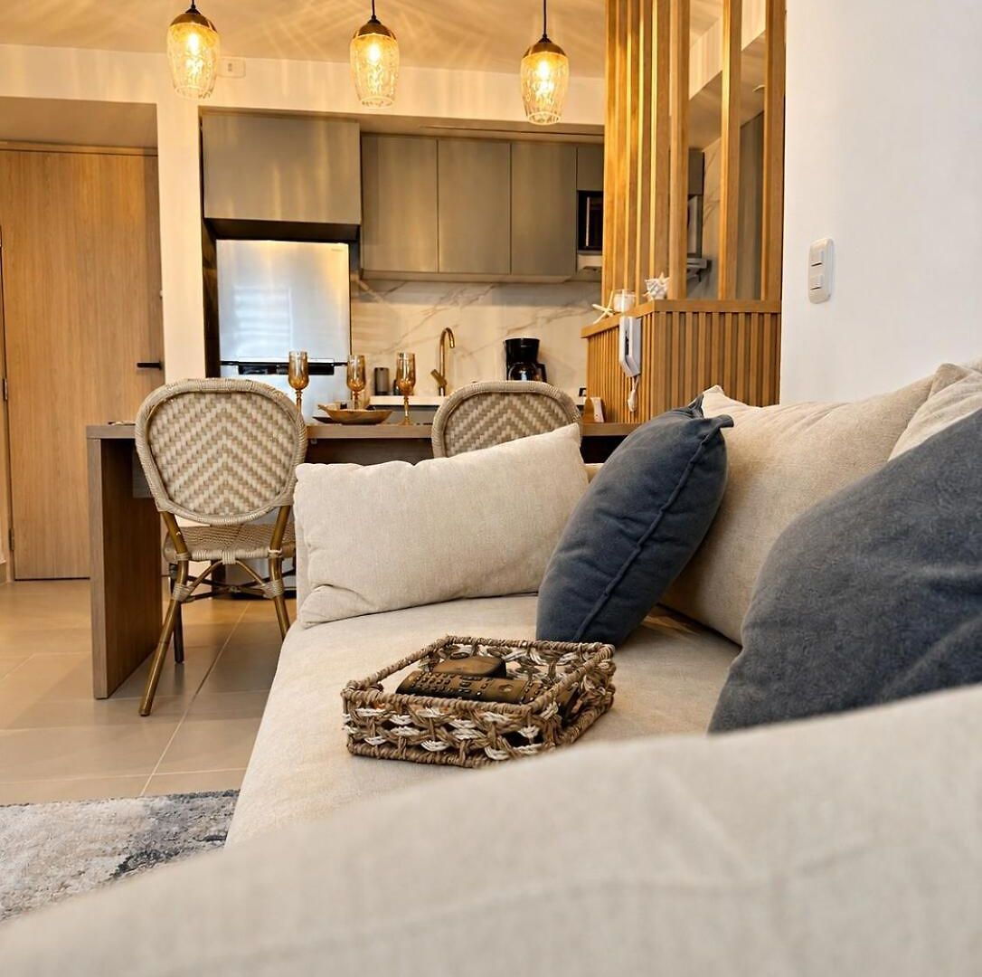 Mediterranean Coastal Suite, Sea View & Pool *