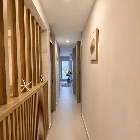 Apartamento Mediterranean Coastal Suite, Sea View & Pool *